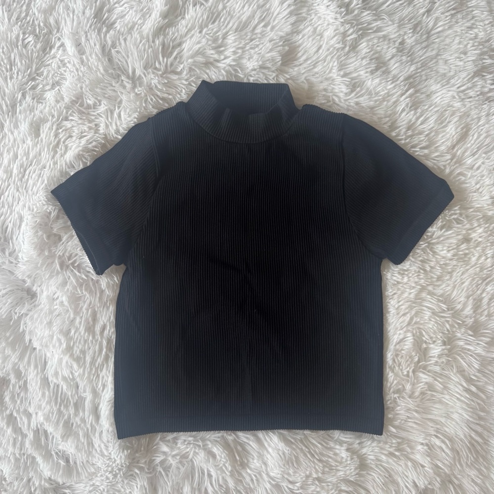 Urban Outfitters Black Ribbed Mockneck Short Sleeve Top